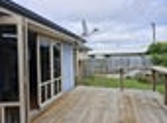 Apartment for rent in Chaslands, Canterbury