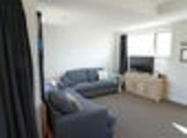 House for rent in Chaslands, Canterbury