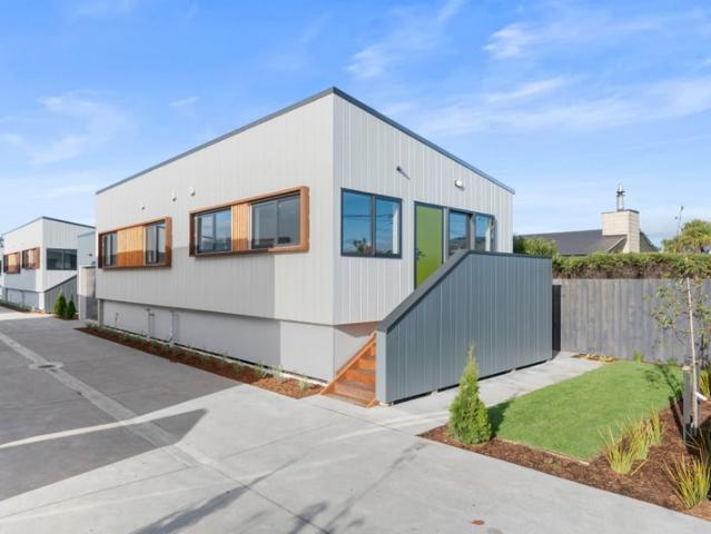 House for rent in Chaslands, Canterbury