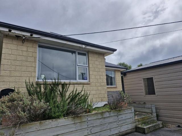 Apartment for rent in Chaslands, Canterbury