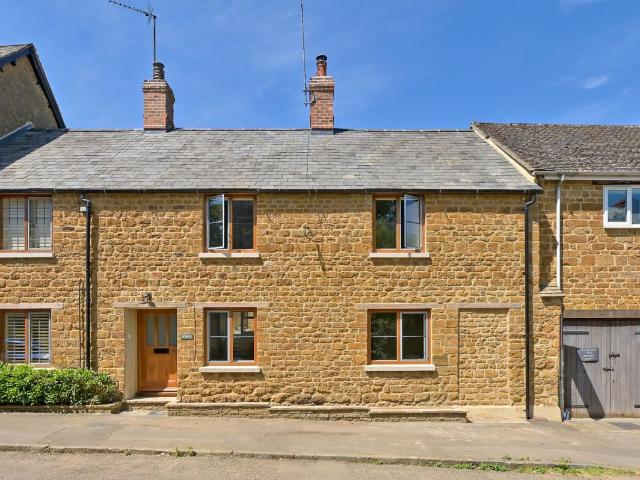 House for rent in Evershot, Oxfordshire