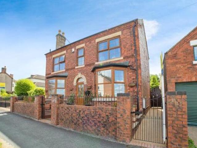 House for sale in Kedleston, East Midlands