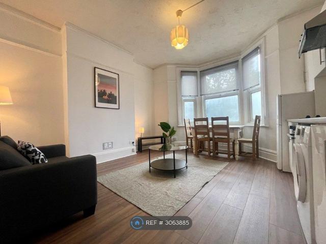 Apartment for rent in London Borough of Croydon, Greater London