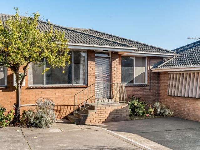 Villa for sale in Camerons Creek, Victoria