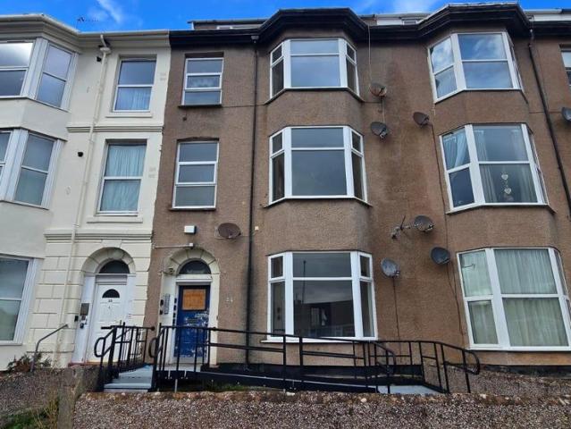 Apartment for rent in Pensarn, Wales