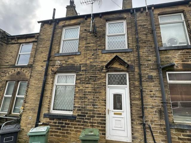 House for rent in Hightown, West Yorkshire