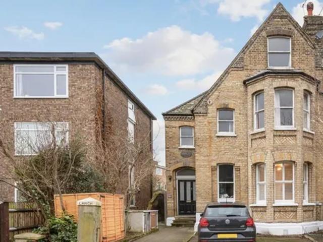 Apartment for rent in London Borough of Merton, Greater London