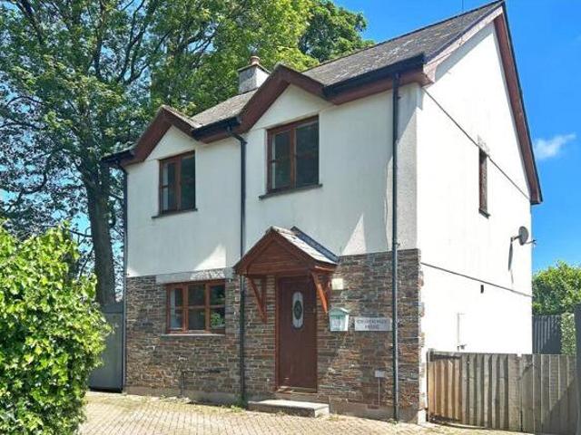 House for sale in Launceston, Cornwall