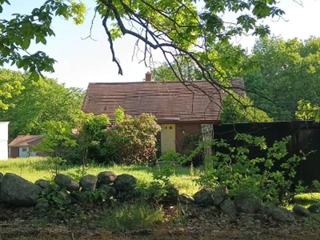 House for sale in New Hampshire