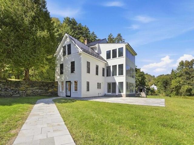House for sale in Woodstock Village, Woodstock