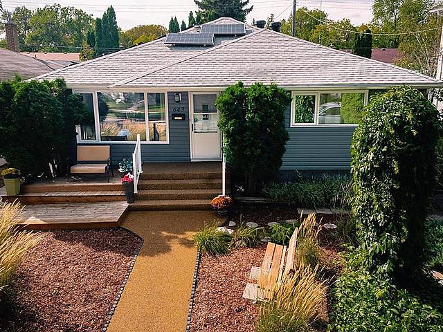 House for sale in East St. Paul, Manitoba