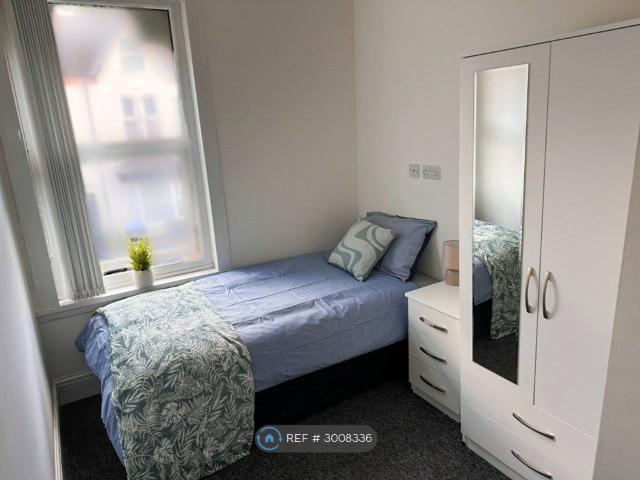 Room for rent in Gravelly Hill, West Midlands