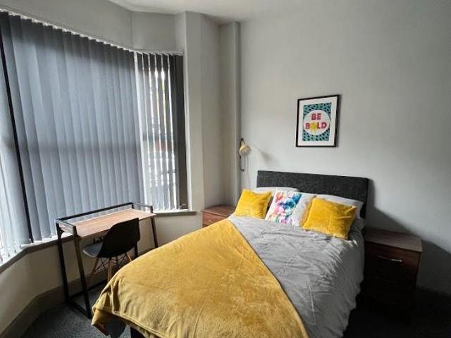 Room for rent in Gravelly Hill, West Midlands