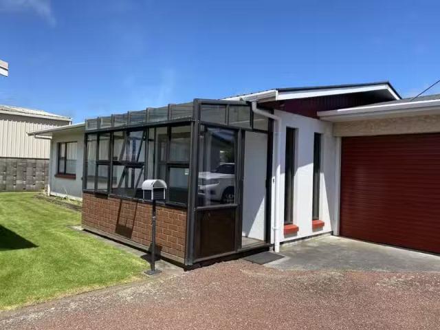 Apartment for rent in Otakou