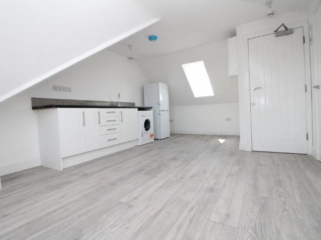Apartment for rent in Mickleburgh Hill, The Bridge