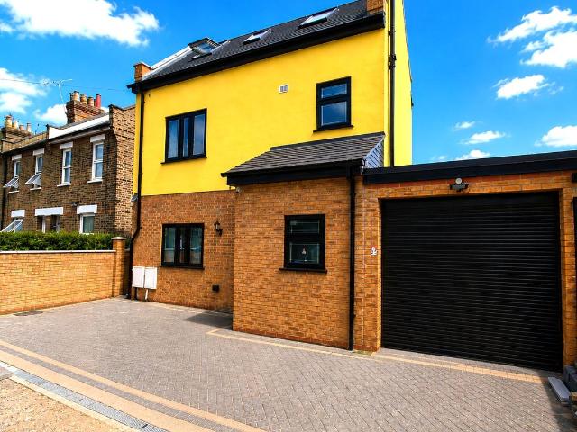 House for rent in Marks Gate, Greater London