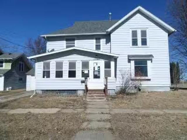 House for sale in Waverly