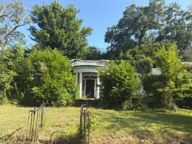 House for sale in Grenada, Mississippi