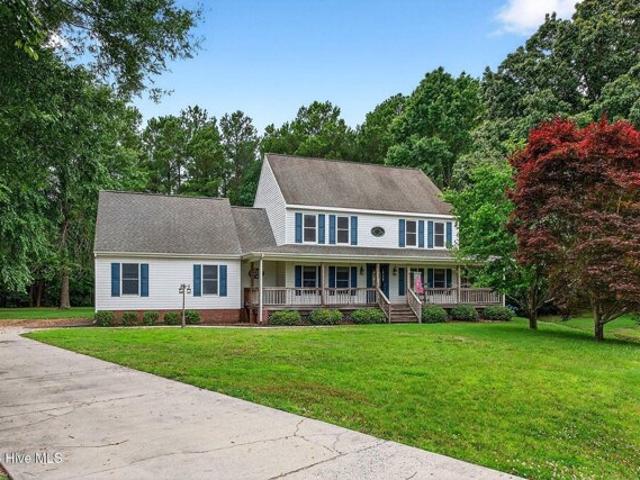 House for sale in Moyock