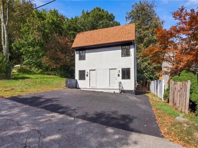 House for sale in West Warwick, Kent County