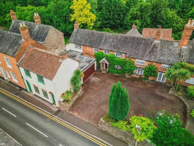 House for rent in Elmfield, Leicestershire