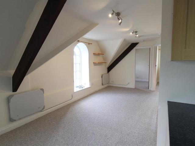 House for rent in Broadshard, Somerset