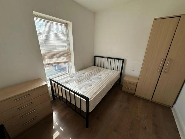 Room for rent in New Normanton, Derby