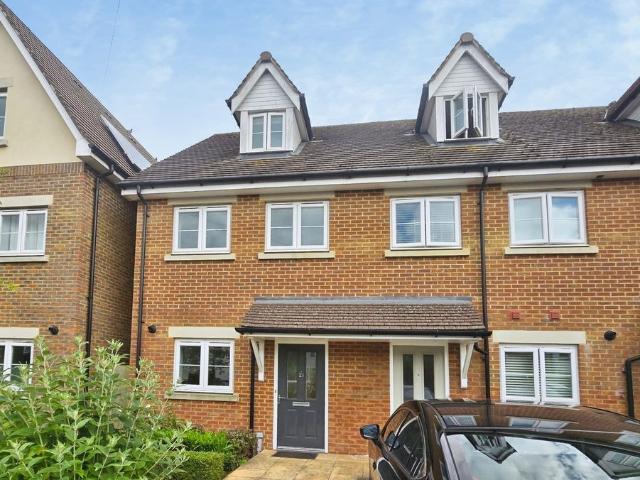 House for rent in Farnborough, Hampshire