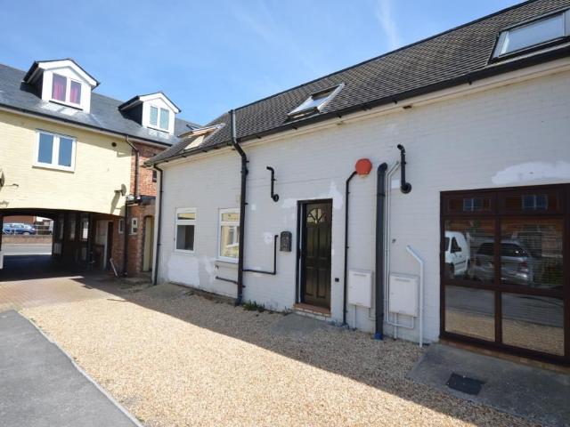 Apartment for rent in Pennington, Ashurst Bridge