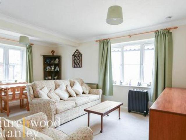 House for sale in Dale Hill, Essex