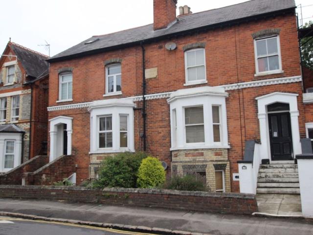 Apartment for rent in Newtown, Reading