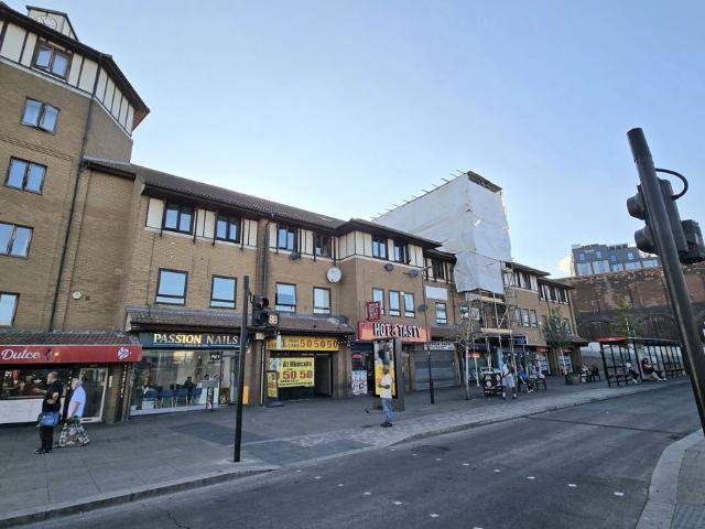 Apartment for rent in Rush Green, Greater London
