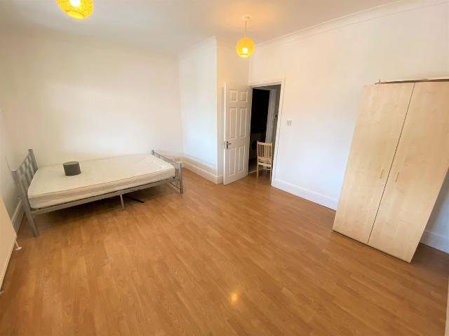 Apartment for rent in London Borough of Havering, Greater London