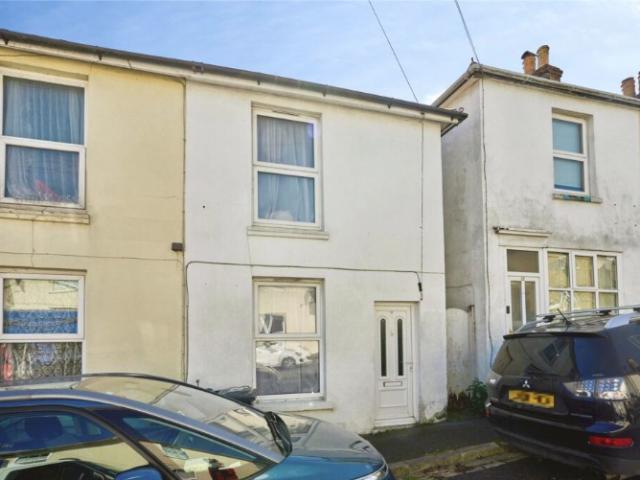 Apartment for rent in Binstead, Ryde