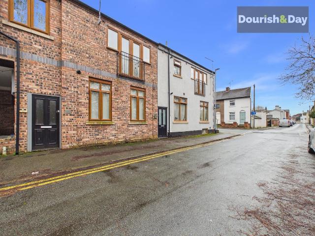 Studio for rent in Baswich, Staffordshire