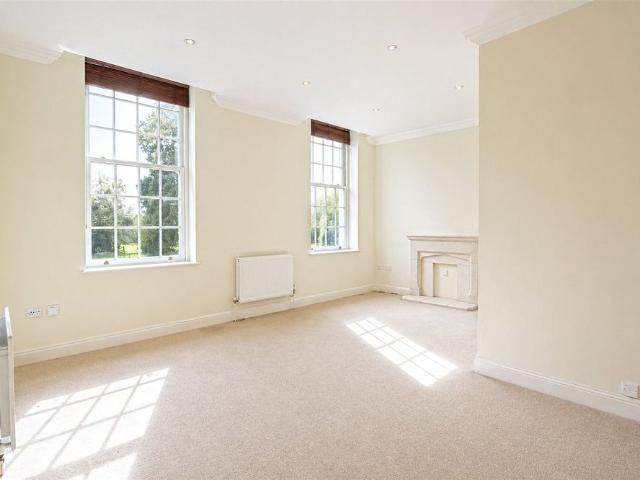 Apartment for rent in West Ewell, Epsom