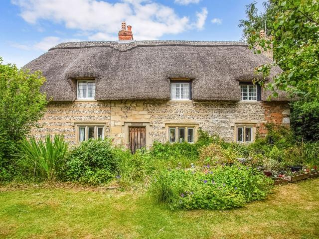 House for rent in Shrewton, Wiltshire
