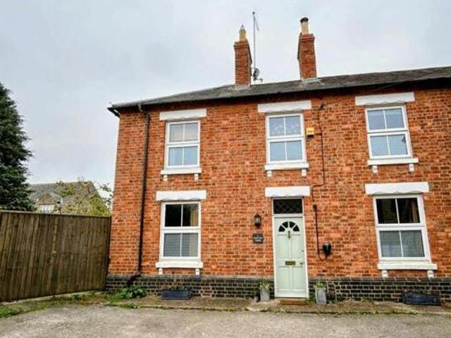 House for sale in Northampton, Northamptonshire