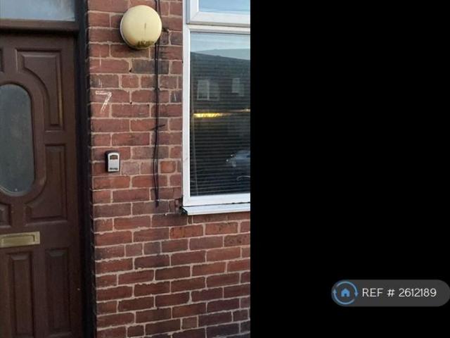 House for rent in Purston Jaglin, West Yorkshire