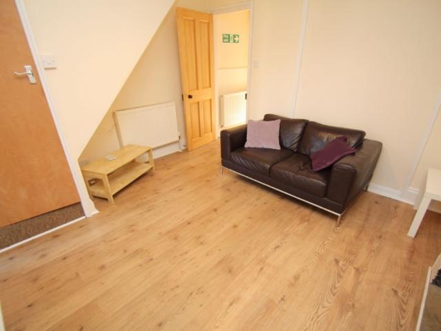 House for rent in East Twerton, Dulcote
