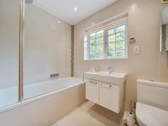 House for rent in Pinner, London Borough of Harrow