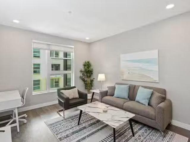 Apartment for rent in Canoga Park, California