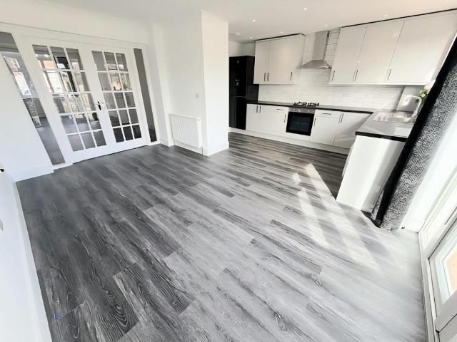 House for rent in London Borough of Ealing, Greater London