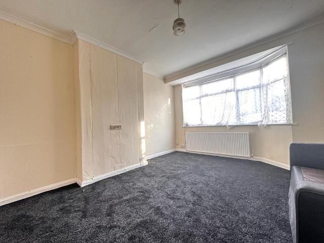 House for rent in Southall Green, Greater London