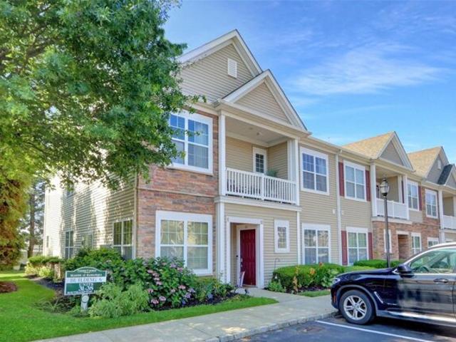 Condo for sale in Massapequa