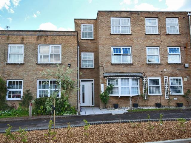 Apartment for rent in Lymington, New Forest