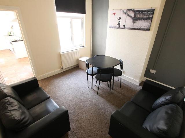 Room for rent in Far Cotton and Delapre, Far Cotton
