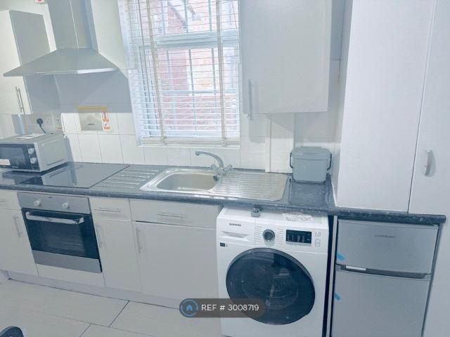 Studio for rent in Katesgrove, Reading
