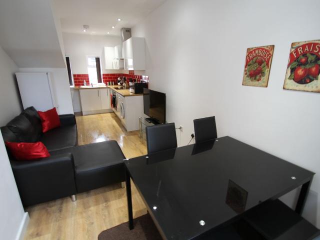 Apartment for rent in St Matthew's, Old Wharf