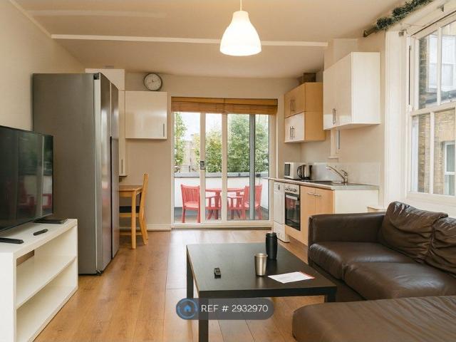 Room for rent in Camberwell, Greater London